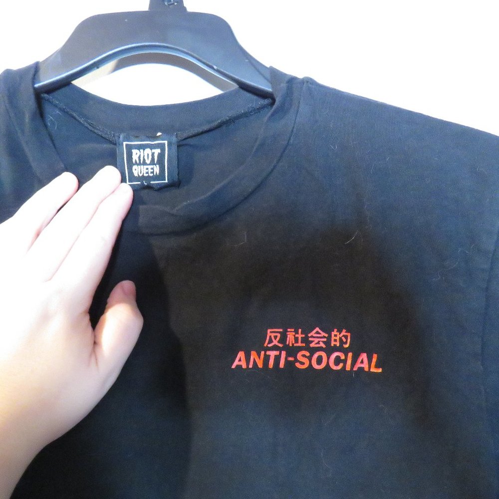 RiotQueen Antisocial crop top tee shirt Large